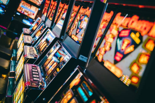 Slot game grid showing Aviator, Sweet Bonanza, and Fortune Tiger